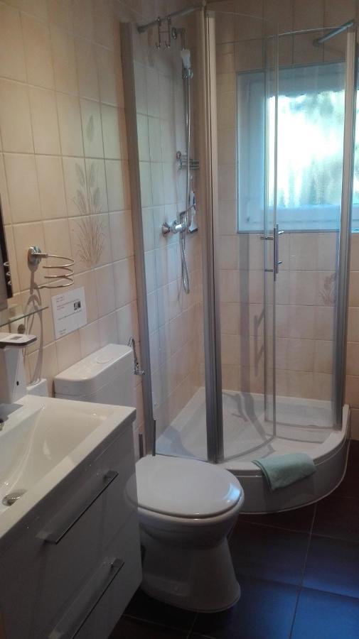Ferienwohnung Schmitz Anschau Esterno foto