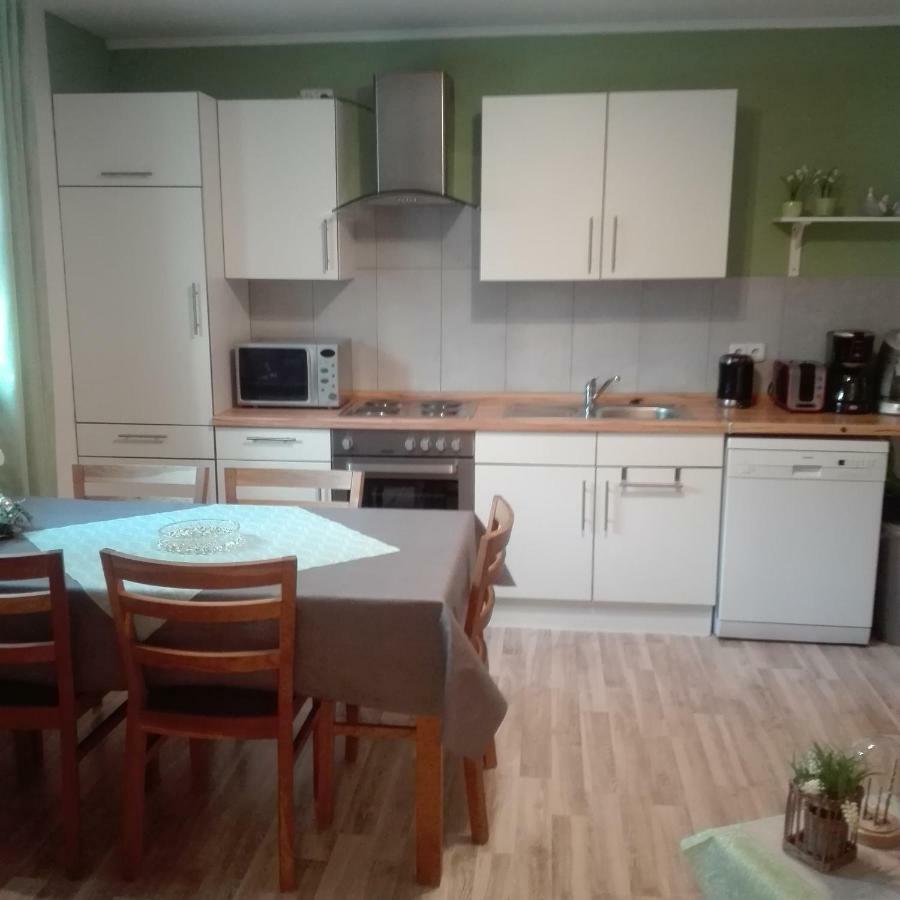 Ferienwohnung Schmitz Anschau Esterno foto