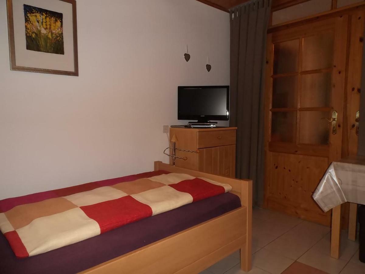 Ferienwohnung Schmitz Anschau Esterno foto